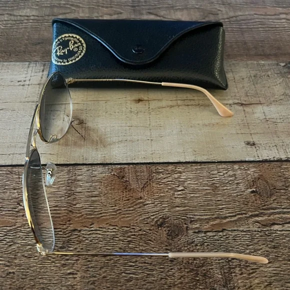 Ray-Ban aviators! - Picture 3 of 3